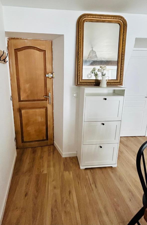 Appartement Cottage Au Coeur De Немур Екстер'єр фото
